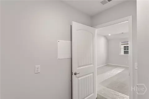 Entry Way - 29 Blues Dr, Pooler, GA 31322 photo 3 of 9