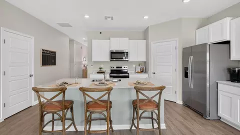 Kitchen - 5445 Racehorse Blvd, Jacksonville, FL 32234 photo 3 of 6