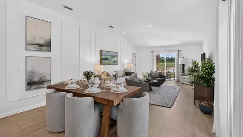 Dining - 5445 Racehorse Blvd, Jacksonville, FL 32234 photo 3 of 3