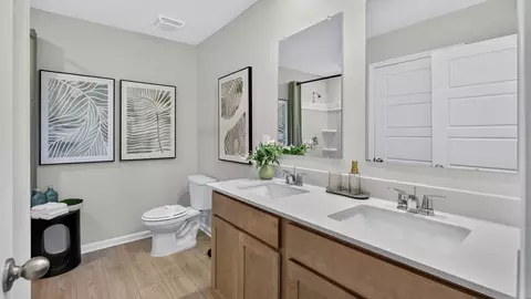 Bath - 5445 Racehorse Blvd, Jacksonville, FL 32234 photo 5 of 5