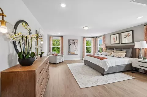 Bedroom - 550 Hydrangea St, Seneca, SC 29678 photo 9 of 11