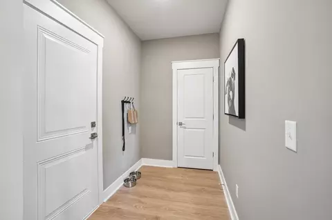 Entry Way - 550 Hydrangea St, Seneca, SC 29678 photo 4 of 5