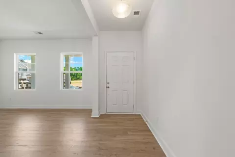 Entry Way - 550 Hydrangea St, Seneca, SC 29678 photo 1 of 8