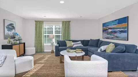 Living - 26 Horatio Ln, Lugoff, SC 29078 photo 3 of 5