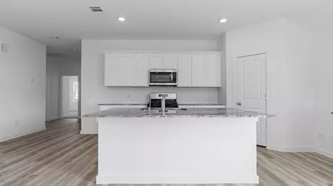 Kitchen - 13 Robin Ct, Angleton, TX 77515 photo 1 of 4