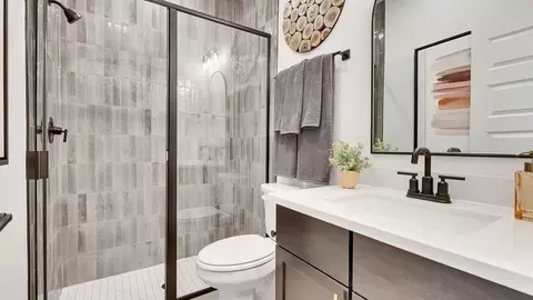 Bath - 153 Greinert Dr, Taylor, TX 76574 photo 6 of 8