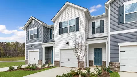 252 Otter Lodge St, Sanford, NC 27330