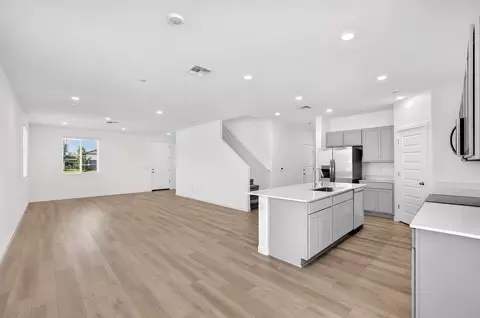 Entry Way - 1173 Monique St, Galt, CA 95632 photo 1 of 2