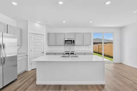 Kitchen - 1173 Monique St, Galt, CA 95632 photo 2 of 7