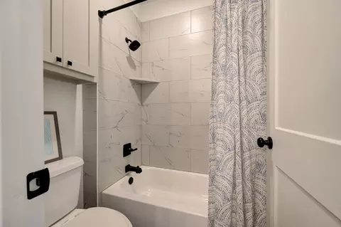 Bath - 7201 E Oakland St, Broken Arrow, OK 74014 photo 6 of 9