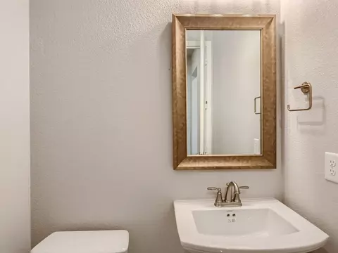 Bath - 788 Cedarwood Ct, Haslet, TX 76052 photo 1 of 6