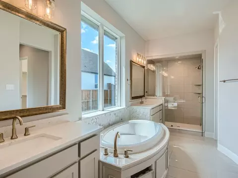 Bath - 788 Cedarwood Ct, Haslet, TX 76052 photo 2 of 6