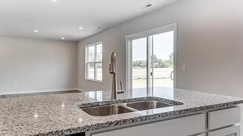 Kitchen - 1253 Eagleton Blvd, London, OH 43140 photo 5 of 11