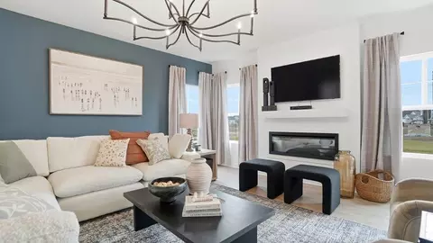 Living - 1253 Eagleton Blvd, London, OH 43140 photo 7 of 9