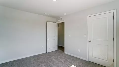 Bedroom - 1253 Eagleton Blvd, London, OH 43140 photo 8 of 22
