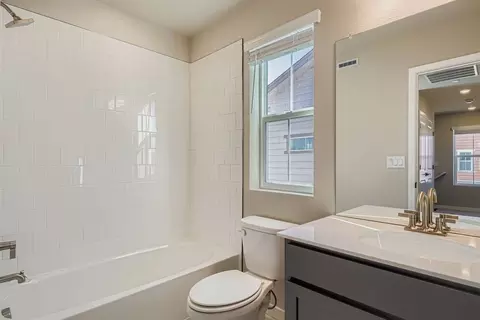 Bath - 3860 W 82nd Ln, Westminster, CO 80031 photo 2 of 2