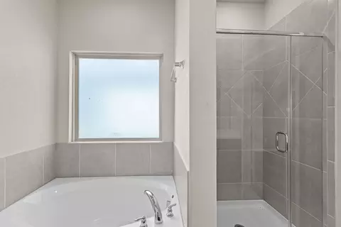 Bath - 4802 Rayos Ter, Von Ormy, TX 78073 photo 1 of 5