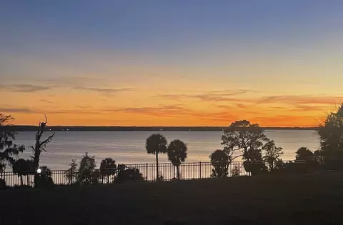 650 W 11th Ave, Mount Dora, FL 32757 photo 5