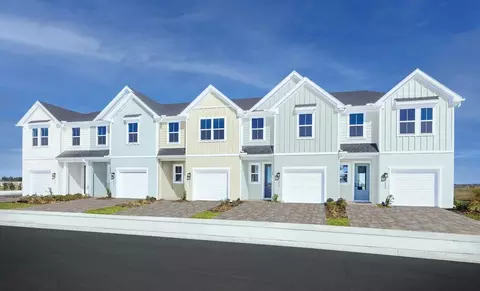 Exterior - 1675 Kendall Pointe Pl, Melbourne, FL 32935 photo 2 of 5