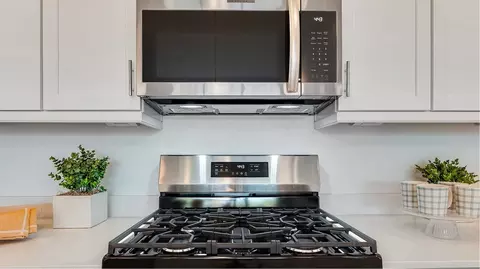Kitchen - 9640 W Weldon Ave, Phoenix, AZ 85037 photo 4 of 5