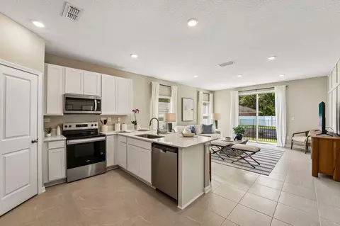 Kitchen - 7614 Commander Ln, Jacksonville, FL 32256 photo 1 of 4