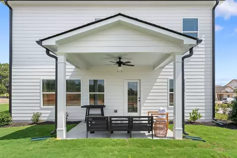 Exterior - 8786 Walnut Rd, Hixson, TN 37343 photo 8 of 14