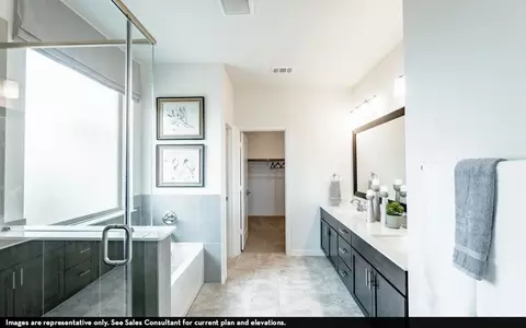 Bath - 3618 Compass Pointe Ct, Angleton, TX 77515 photo 2 of 17