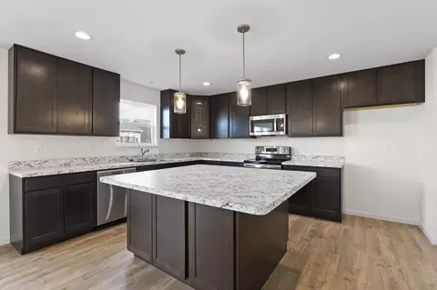 Kitchen - 2316 Heatherfield Dr, Rolla, MO 65401 photo 2 of 4