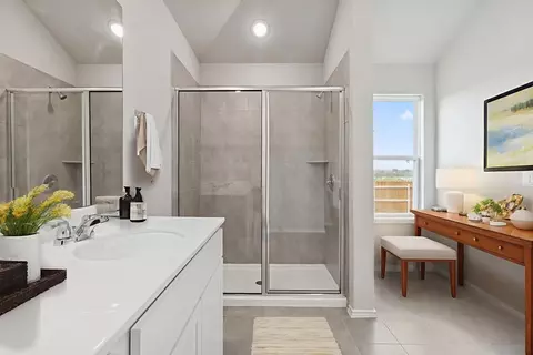 Bath - 9312 Furman Dr, Austin, TX 78747 photo 1 of 2