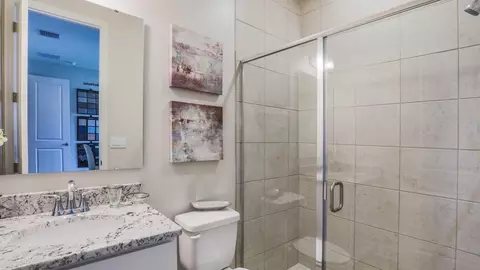 Bath - 14055 Spring Hill Dr, Spring Hill, FL 34609 photo 13 of 15