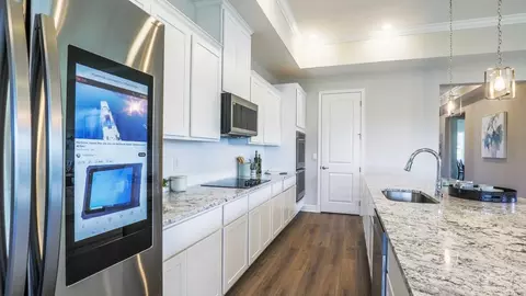 Kitchen - 14055 Spring Hill Dr, Spring Hill, FL 34609 photo 7 of 10