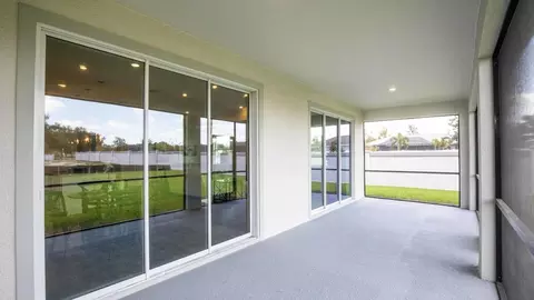 Exterior - 14055 Spring Hill Dr, Spring Hill, FL 34609 photo 11 of 17