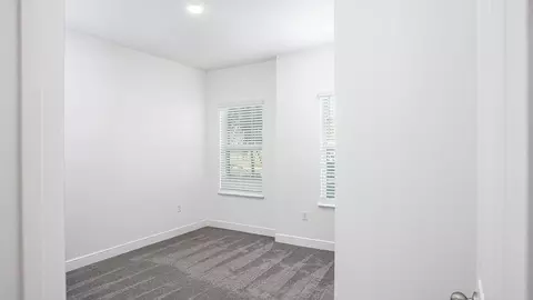 Bedroom - 14055 Spring Hill Dr, Spring Hill, FL 34609 photo 6 of 11
