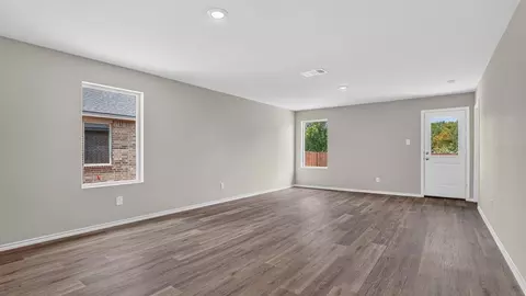 Living - 184 Hibiscus Dr, Boyd, TX 76023 photo 4 of 5