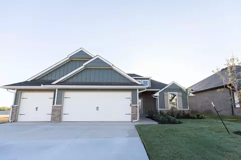 15408 Bedford Rd, Edmond, OK 73013
