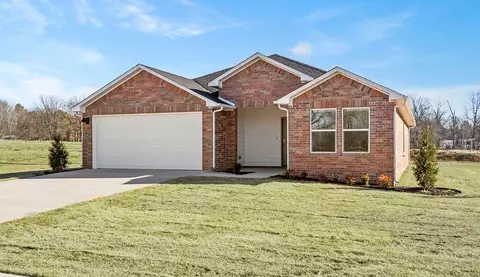 592 Oklahoma St, Farmington, AR 72730