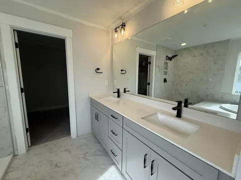 Bath - 2223 Caravan Ln, Stanley, NC 28164 photo 2 of 8