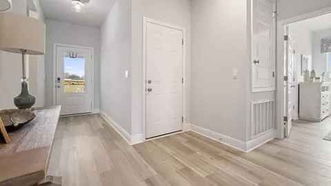 Entry Way - 7643 Anglebrook Rd N, Mobile, AL 36695 photo 2 of 2