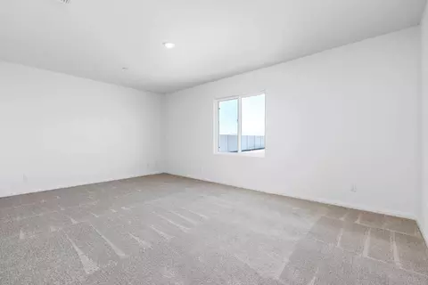Bedroom - 5124 Beaverhead Ave, Bakersfield, CA 93306 photo 4 of 5