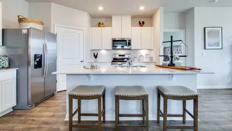 Kitchen - 117 Gateway Dr, Jackson, TN 38305 photo 1 of 11