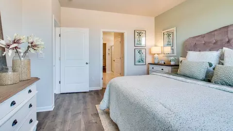 Bedroom - 117 Gateway Dr, Jackson, TN 38305 photo 3 of 10