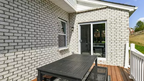 Exterior - 3301 Greycliff Trl, Franklin, OH 45005 photo 16 of 27