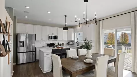 Dining - 3301 Greycliff Trl, Franklin, OH 45005 photo 2 of 6