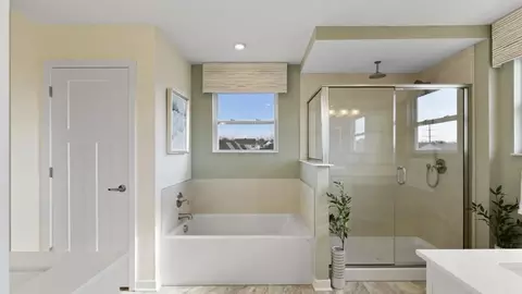 Bath - 3301 Greycliff Trl, Franklin, OH 45005 photo 4 of 16