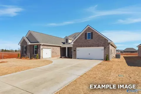 106 Creek Park Dr, Meridianville, AL 35759