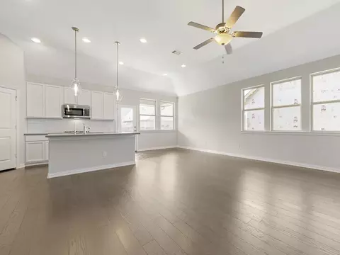 Living - 7304 Poplar Dr, Argyle, TX 76226 photo 1 of 3