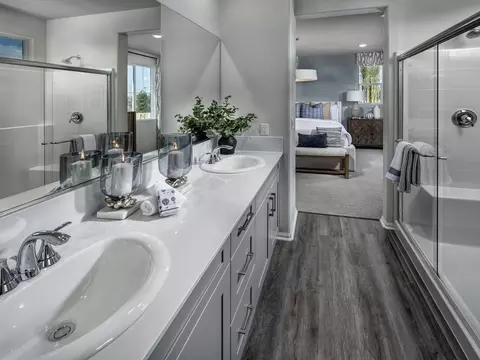 Bath - 28350 Via Alella, Temecula, CA 92591 photo 2 of 2