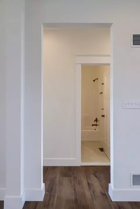 Entry Way - 8582 Rocky Springs Rd, Frederick, MD 21702 photo 14 of 25