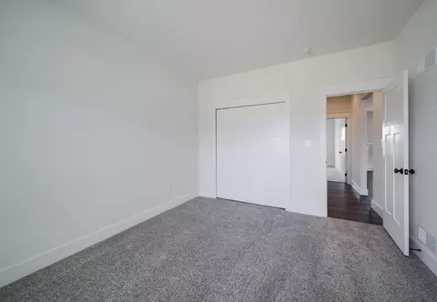 Bedroom - 8582 Rocky Springs Rd, Frederick, MD 21702 photo 6 of 15