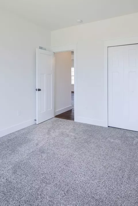 Bedroom - 8582 Rocky Springs Rd, Frederick, MD 21702 photo 5 of 15